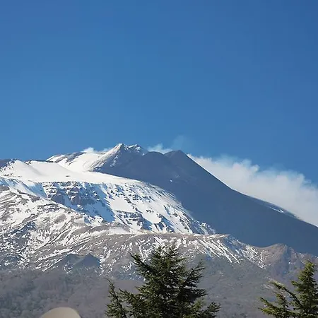 Zuccaro Bed & Breakfast Trecastagni