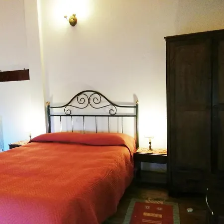 Zuccaro Bed & Breakfast 4*