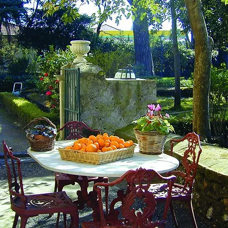 Zuccaro Bed & Breakfast 4*